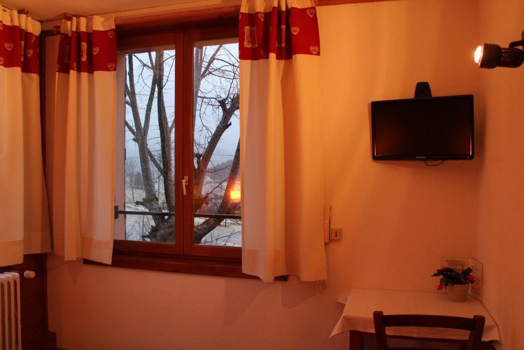 ホテル La Ferme Du Bois Barbu ヴィラール・ド・ラン 部屋 写真